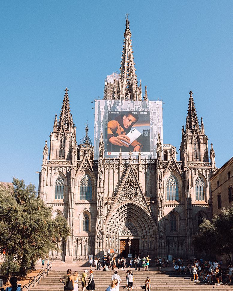 Cathédrale de Barcelone dans le Quartier gothique