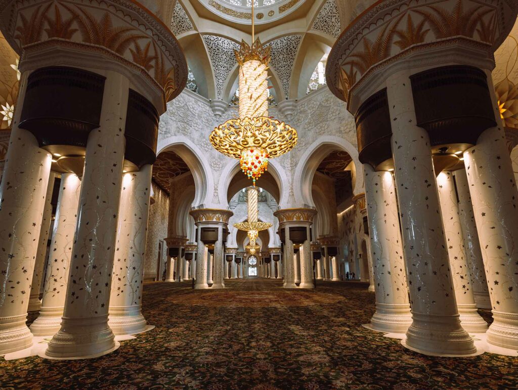Intérieur de la Mosquée Cheikh Zayed 