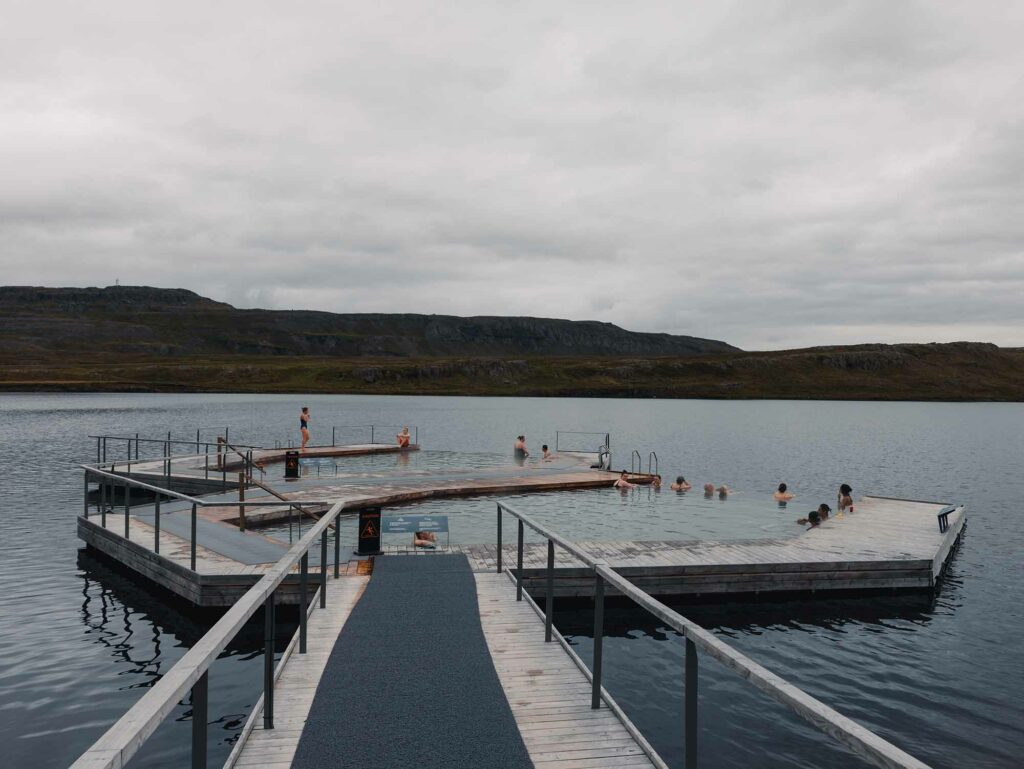 Les bains de Vök en Islande