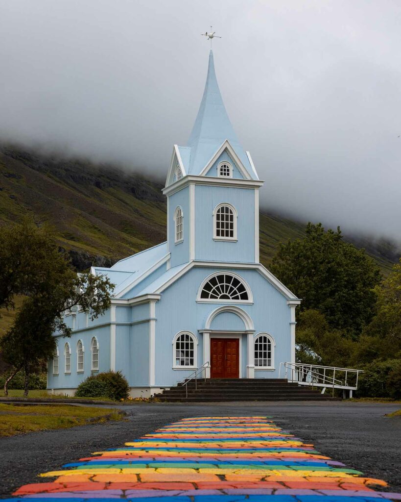 église du village de Seyðisfjörður