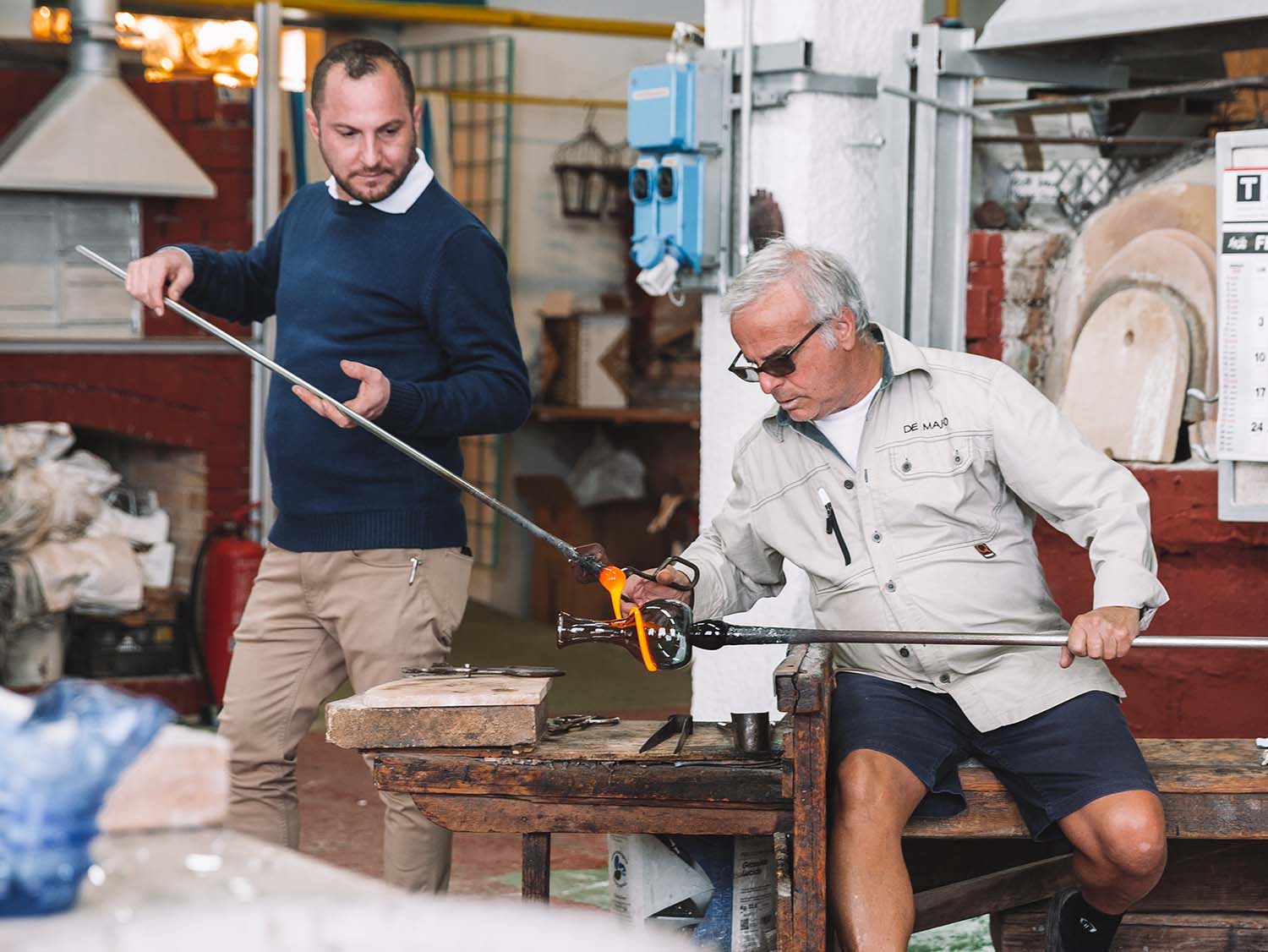 Démonstration de la fabrication d'un vase en verre à Murano
