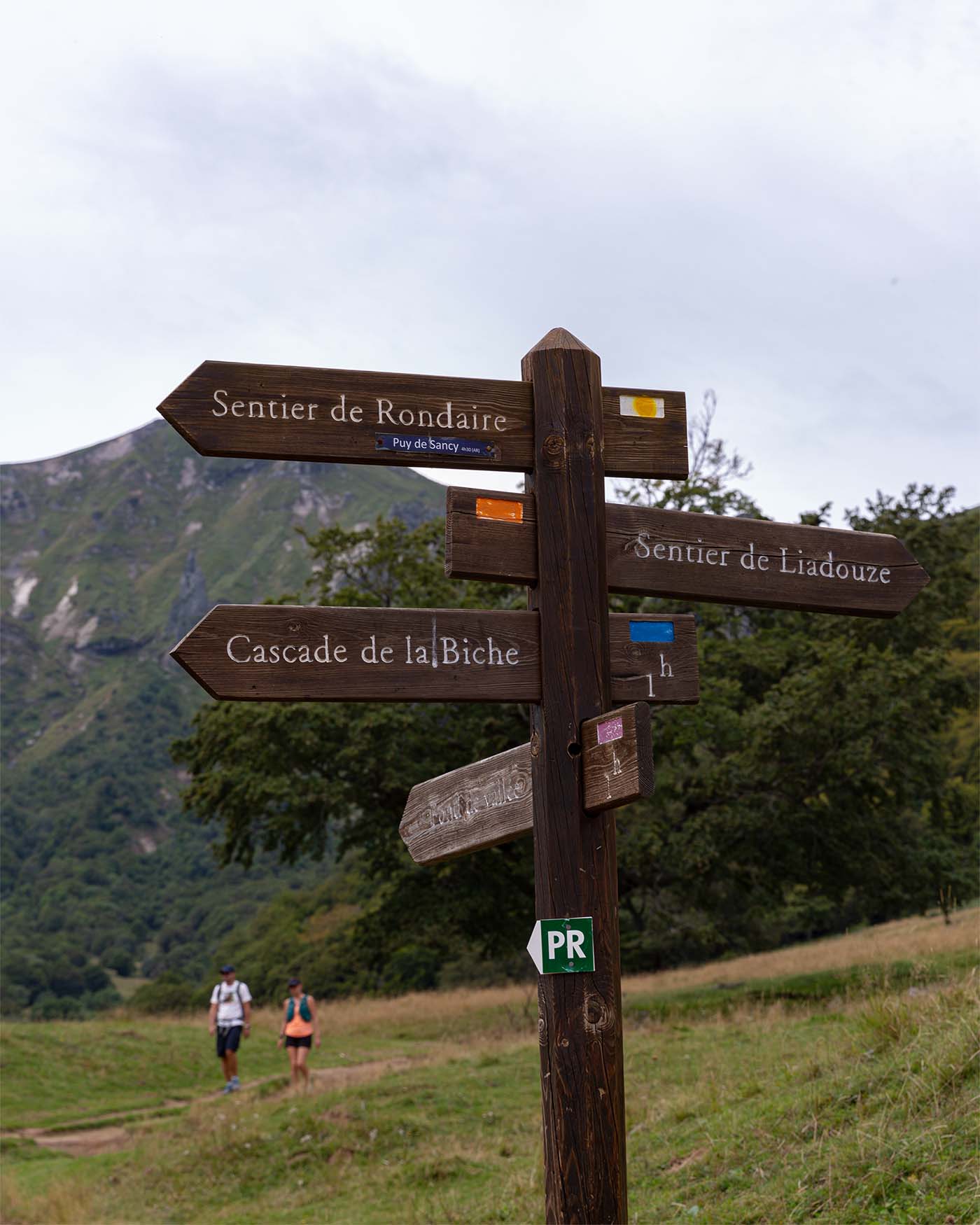Panneau lors d'une randonnée dans la Vallée de Chaudefour en Auvergne