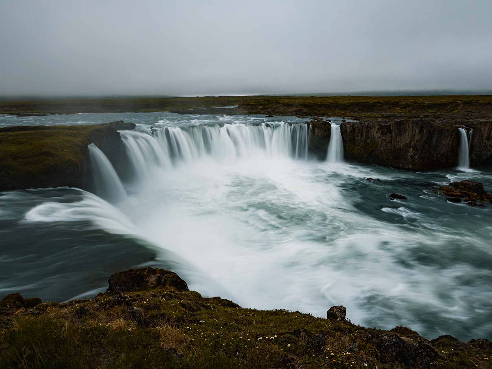 Nord de l'Islande : cascade de Goðafoss