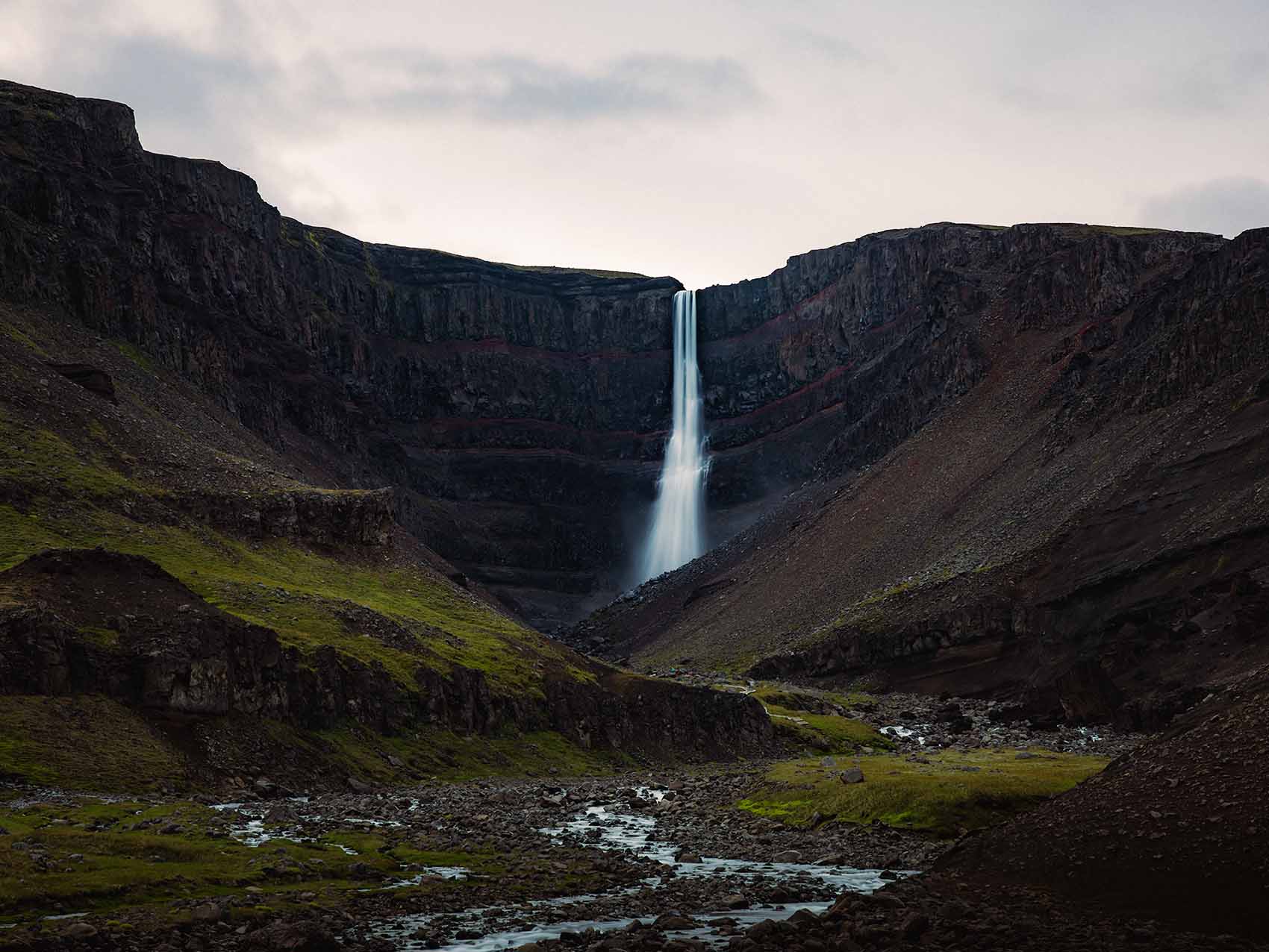 Côte Est de l'Islande : la cascade Hengifoss