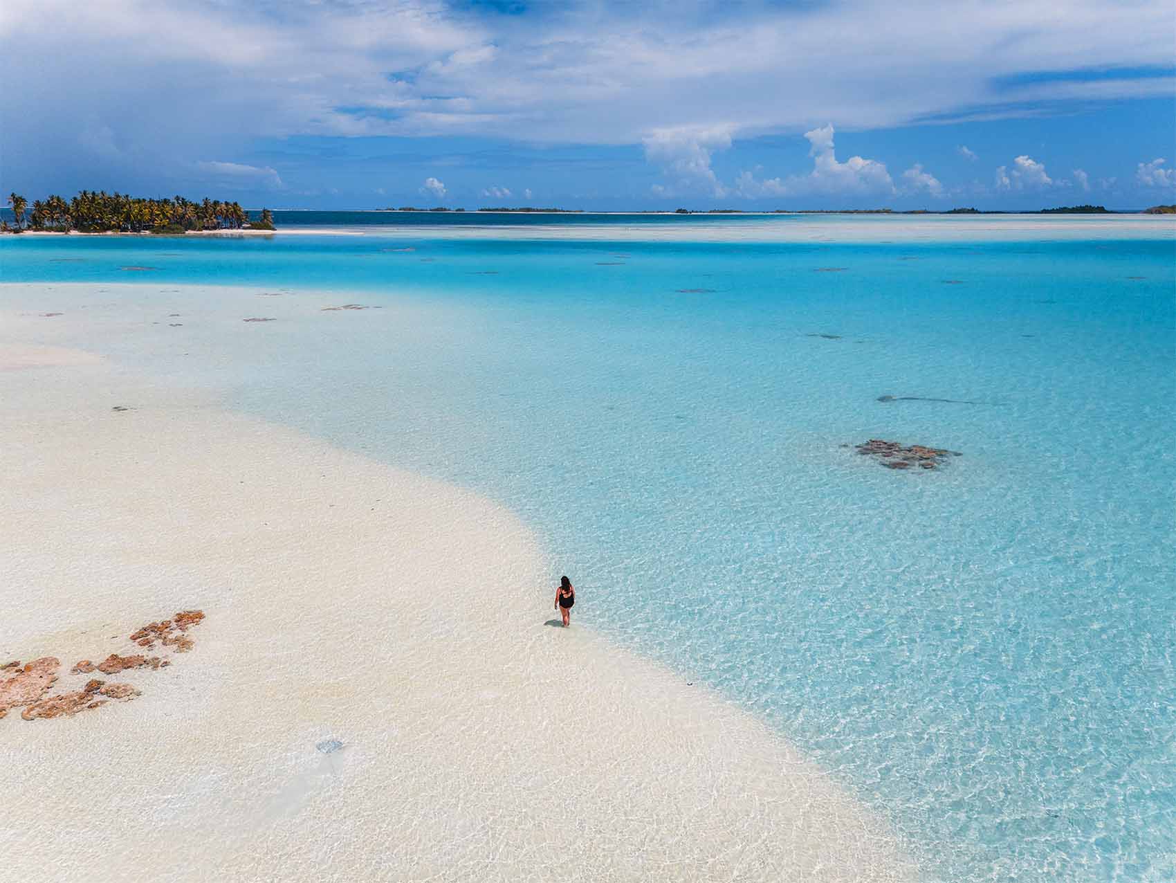 Lagon bleu à Rangiroa - Notre numéro 1 des plus belles plages de Polynésie