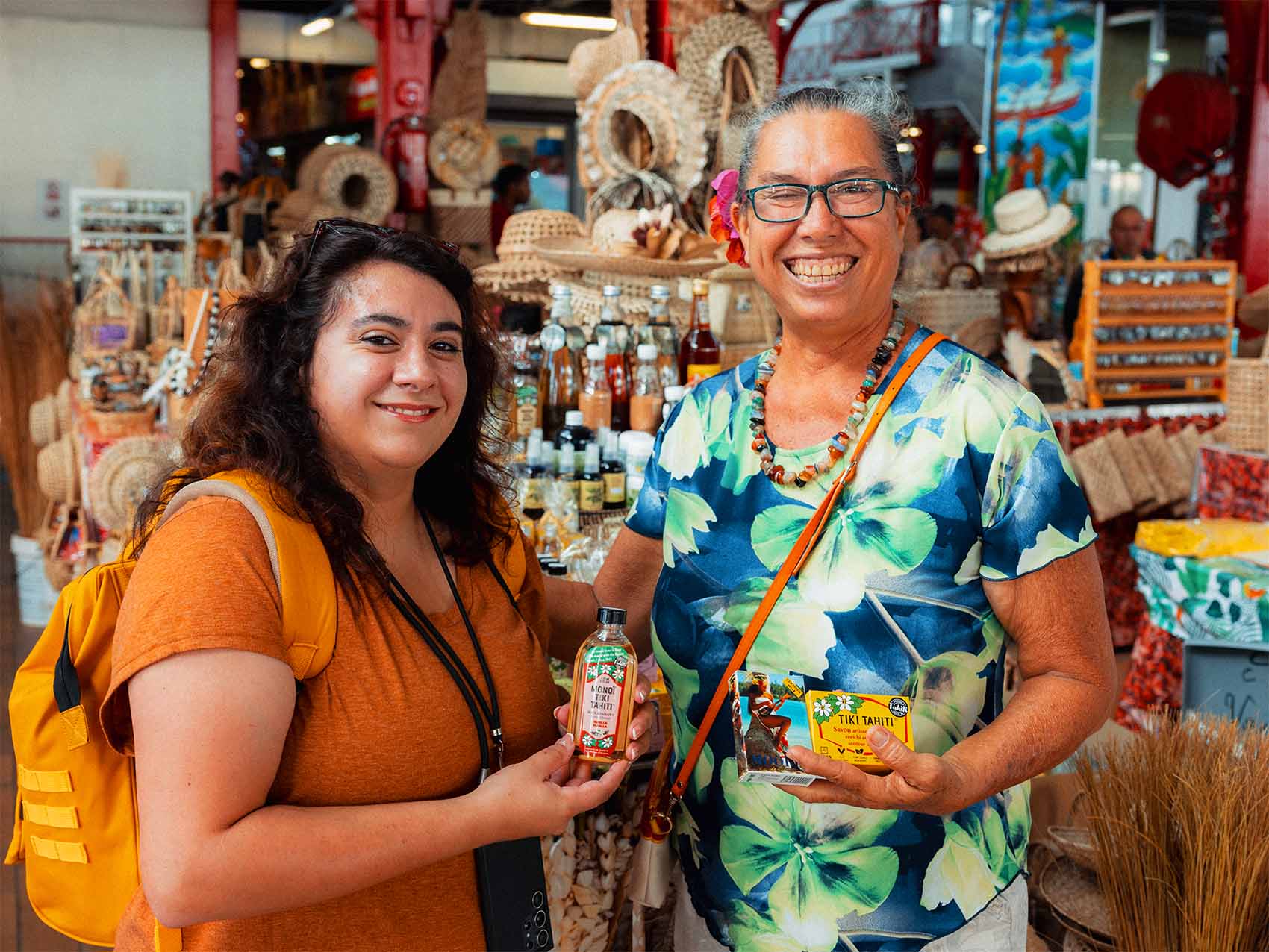 Le Monoï de Tahiti au marché de Papeete