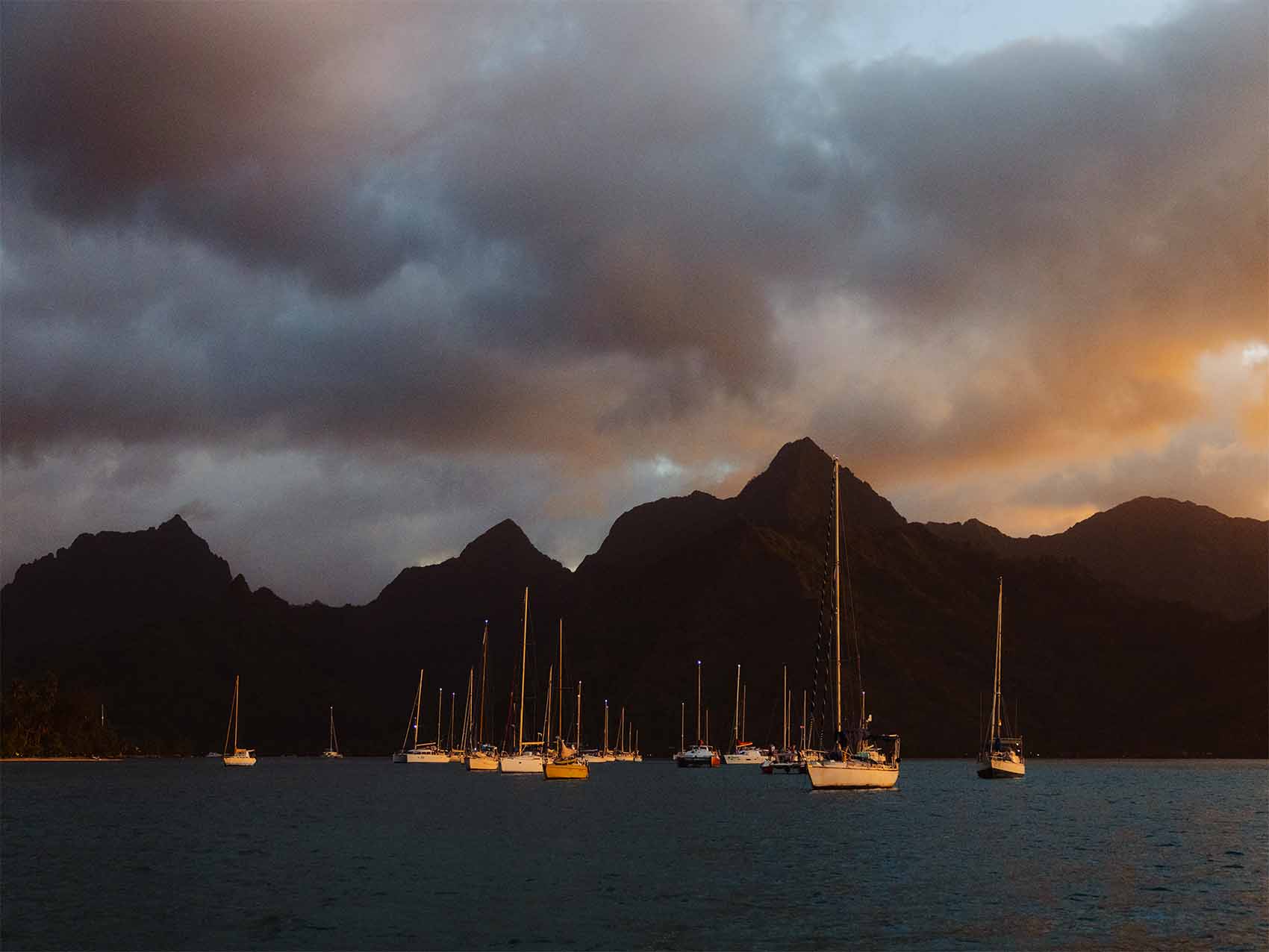 Coucher de soleil à Moorea