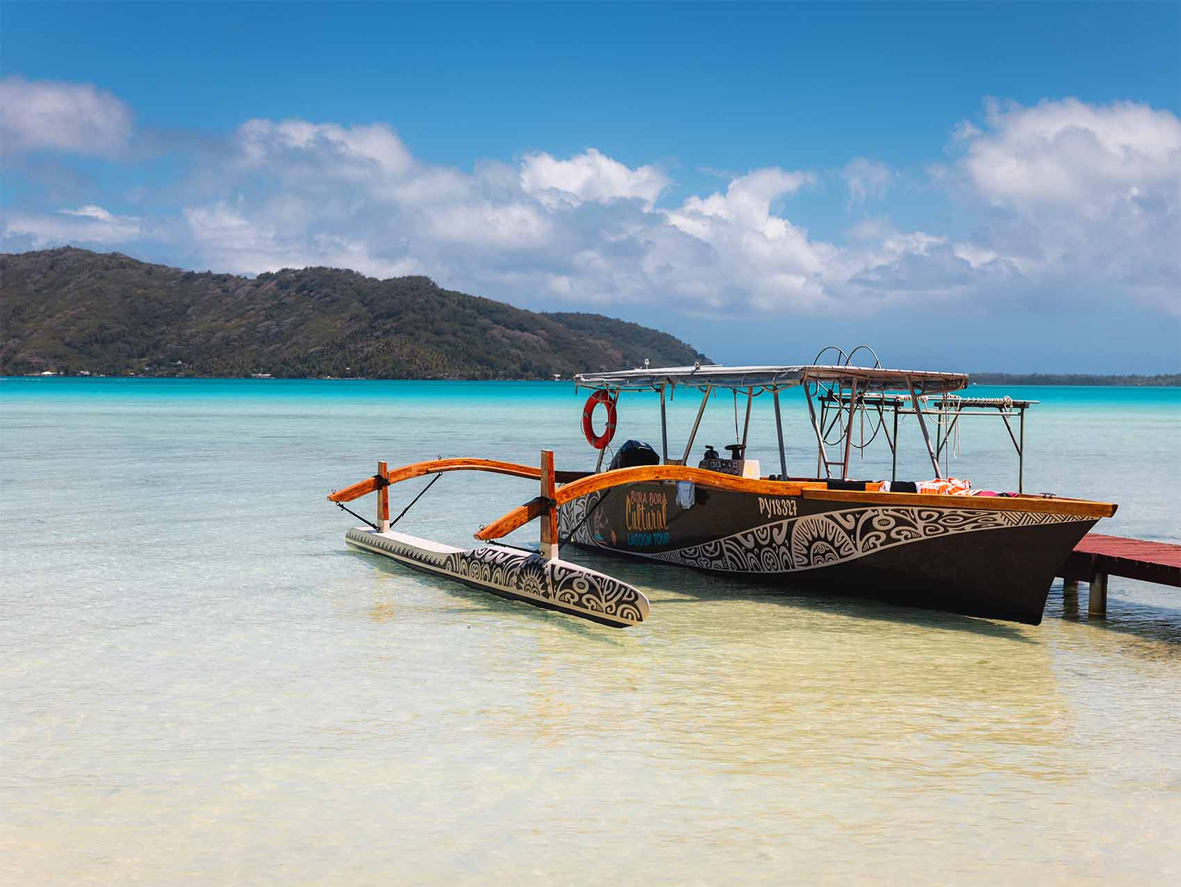 Pirogue Bora Bora Cultural Lagoon Tour