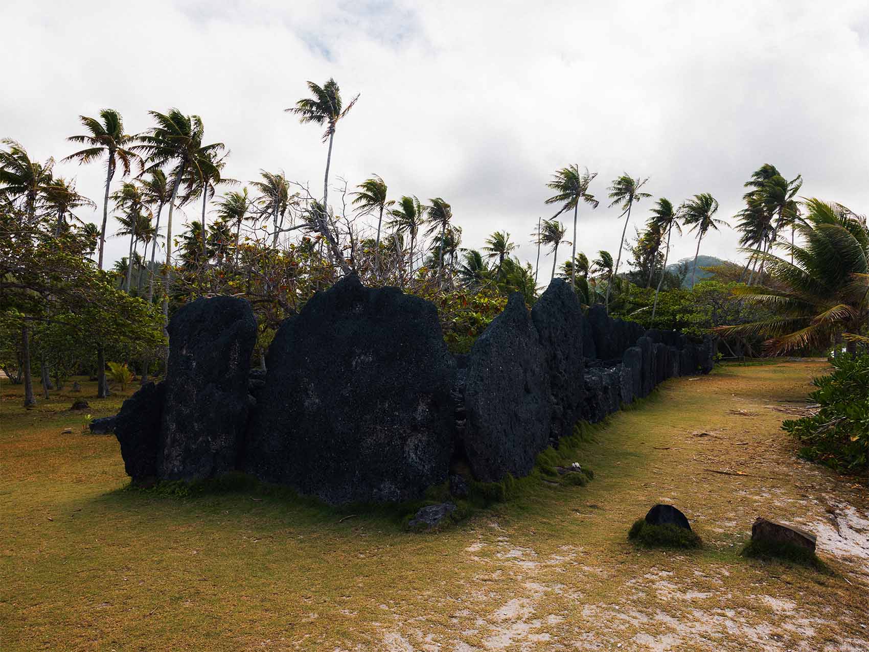 Marae Anini à Huahine