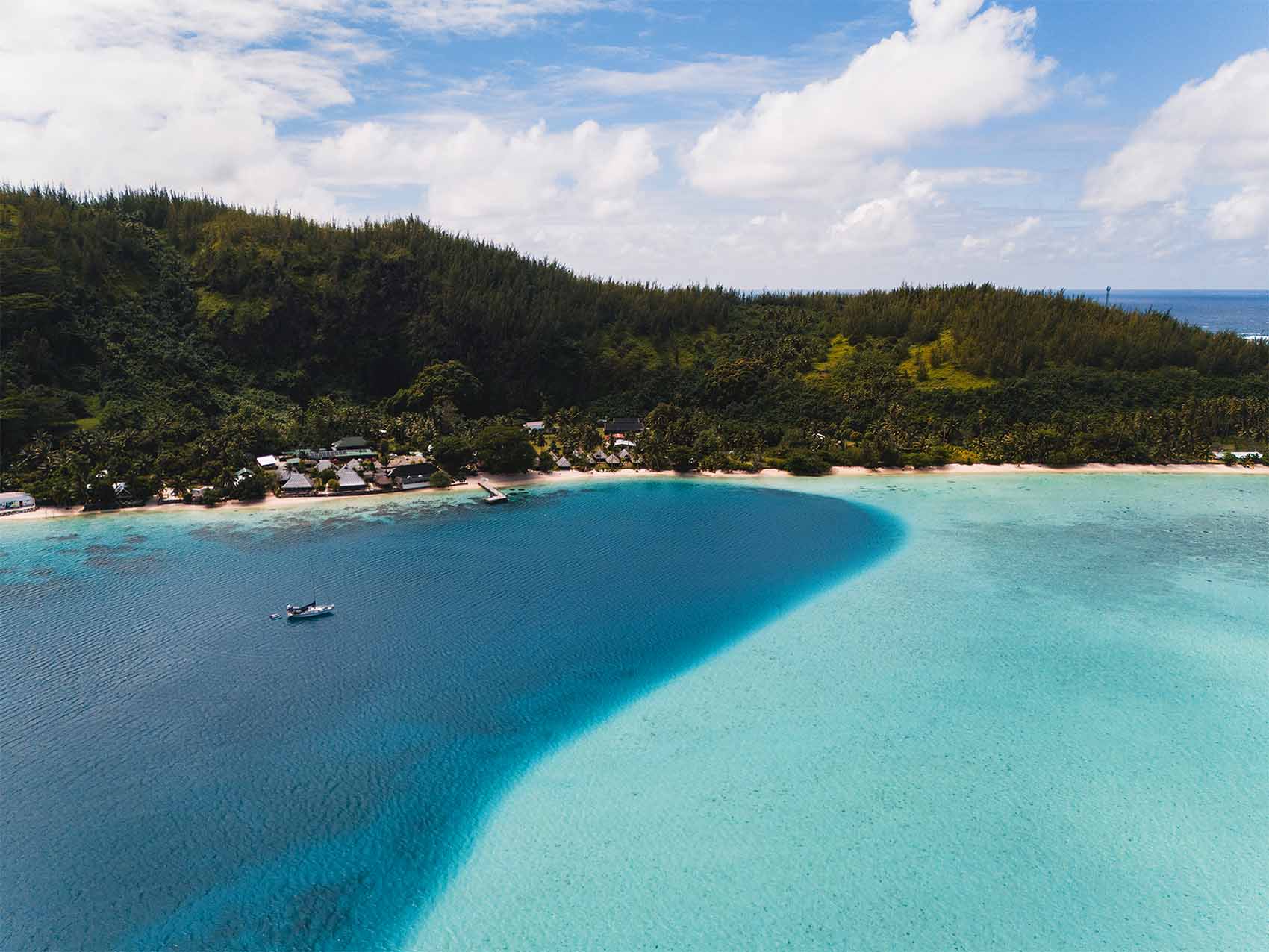 Plage de la baie d'Avea