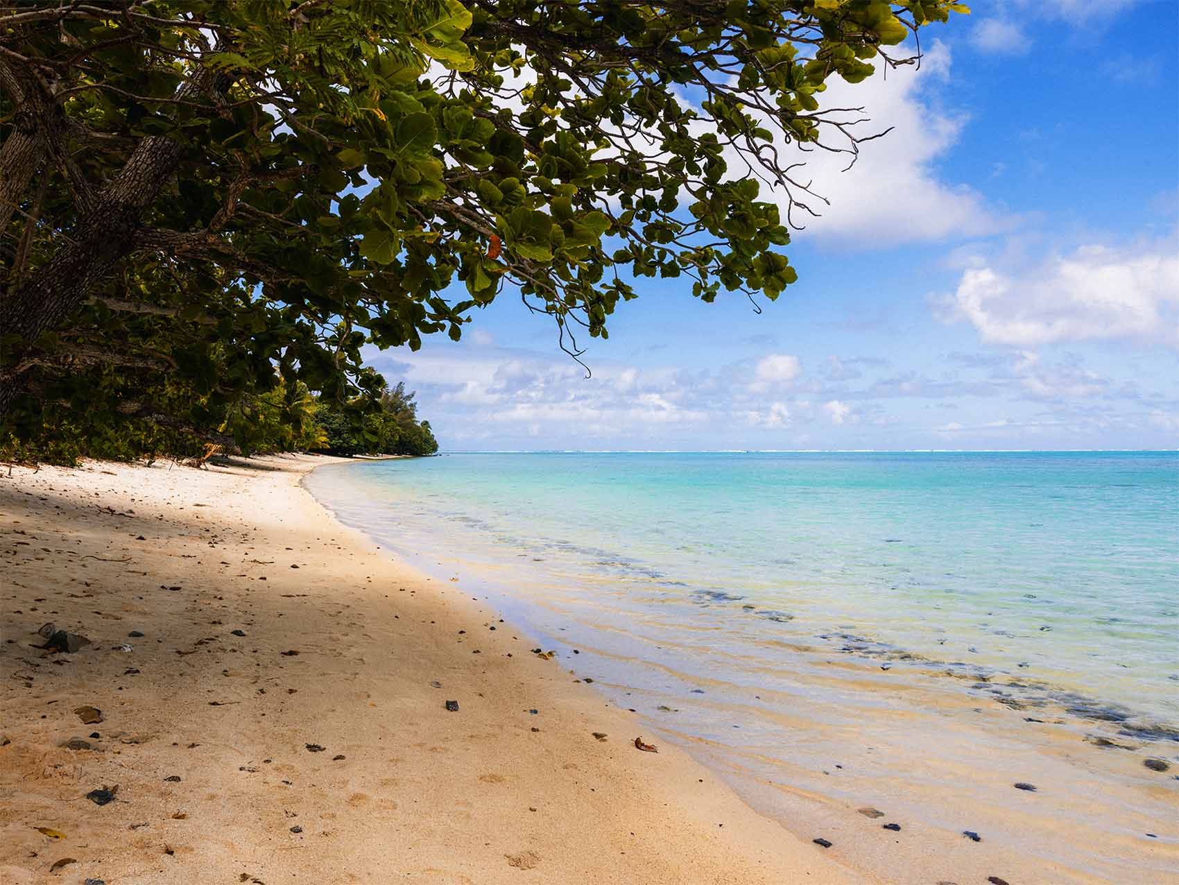 Plage de la baie d'Avea