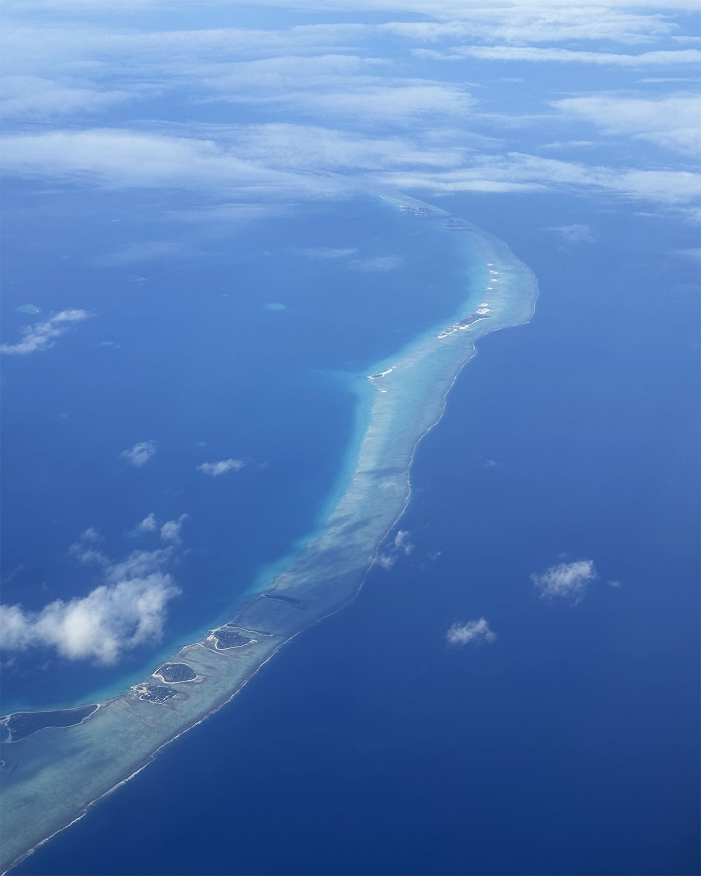 Atoll de Rangiroa vu depuis les airs