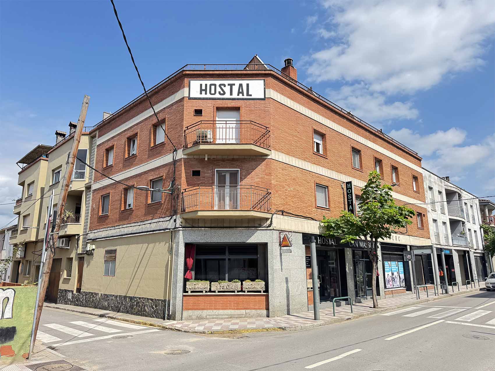 Hostal can Massot à Anglés