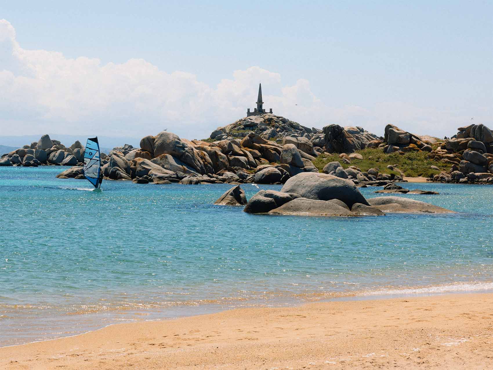 Plage sur les Lavezzi en Corse