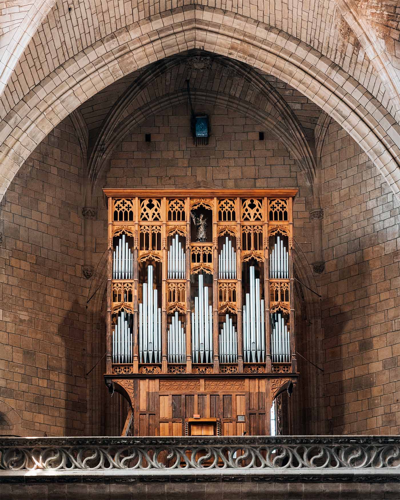 Orgue dans la Collégiale de Villefranche-de-Rouergue