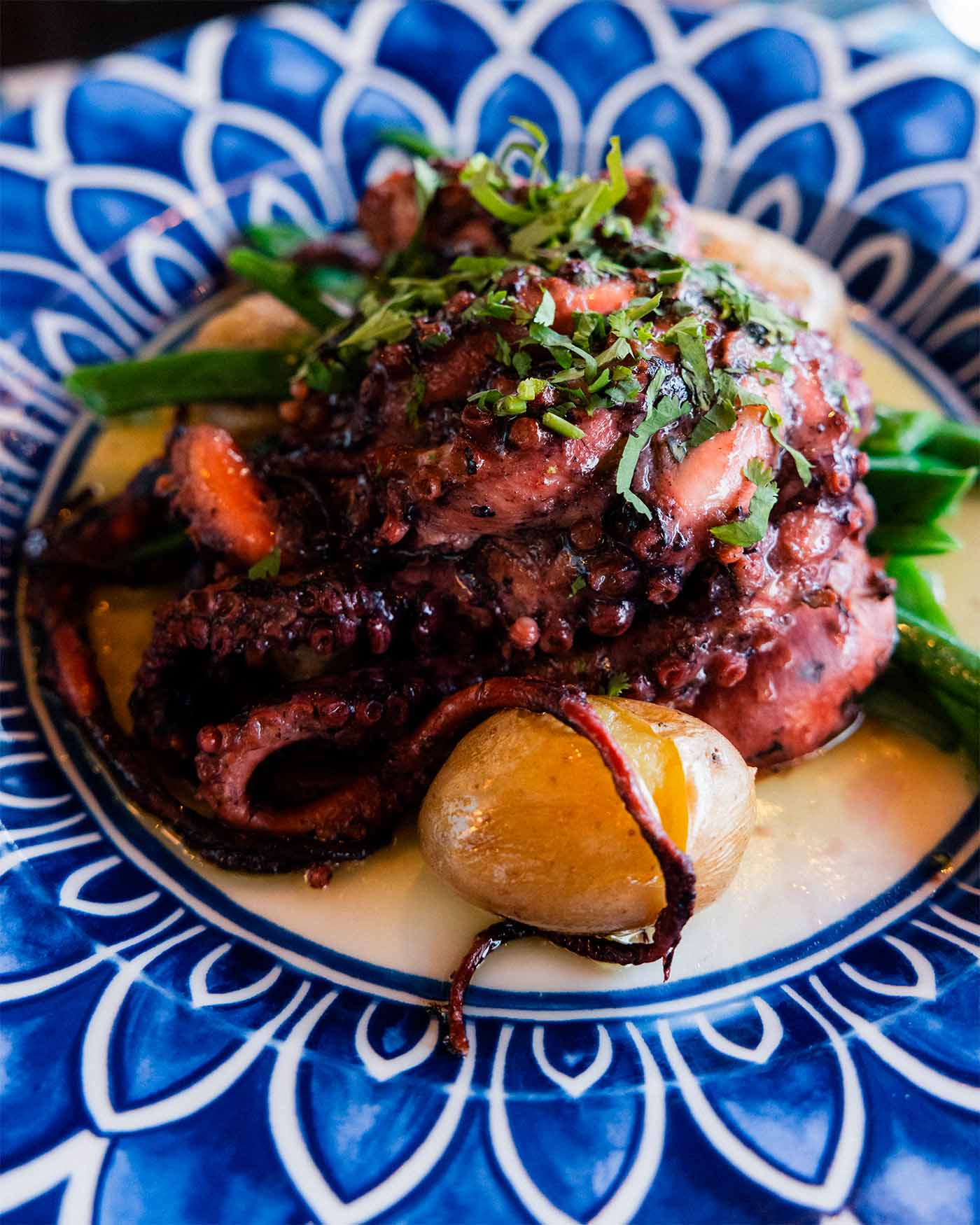 Polvo à Lagareiro au restaurant Baia à Cascais