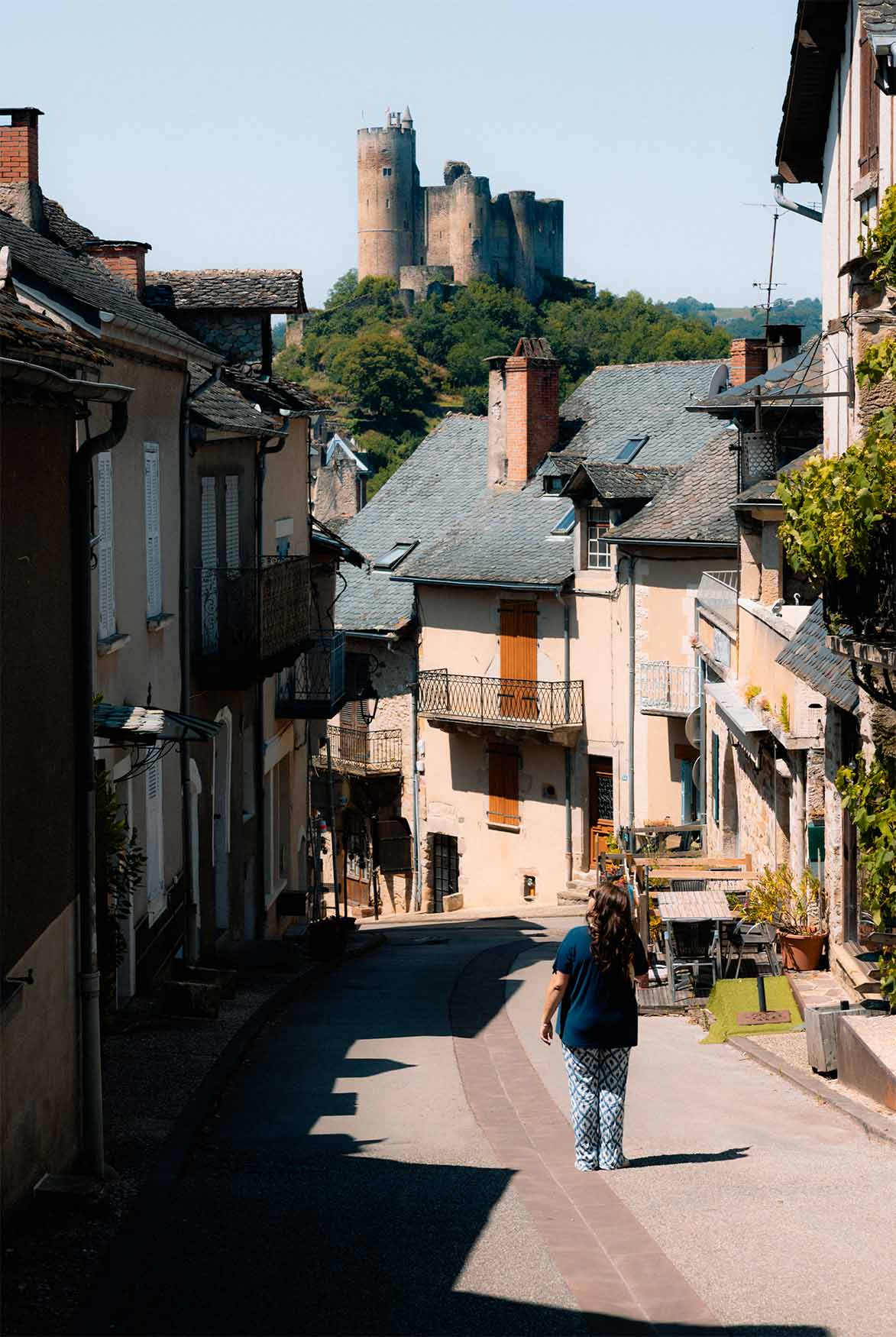 Balade dans les ruelles du village de Najac - Bastides et Gorges de l’Aveyron 