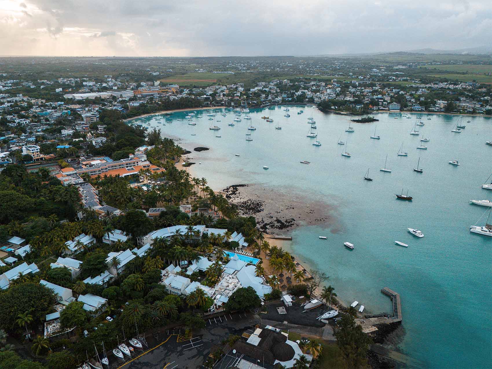 Vue sur Grand Baie depuis les airs