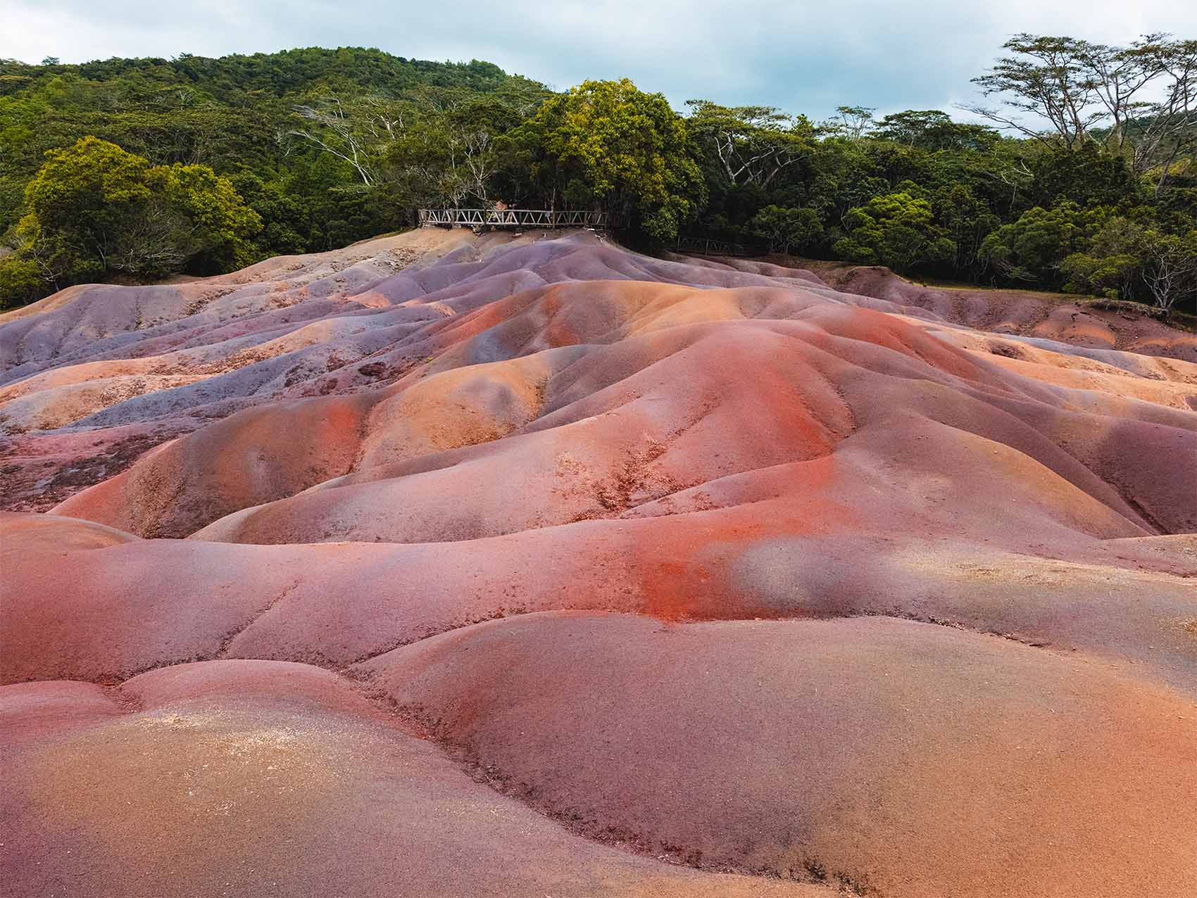 Point de vue sur la terre des 7 couleurs